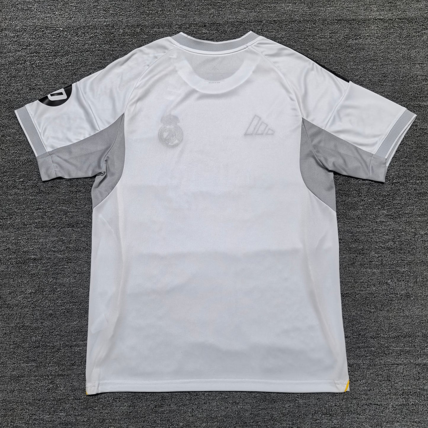 Maillot Real Madrid à domicile 25/26