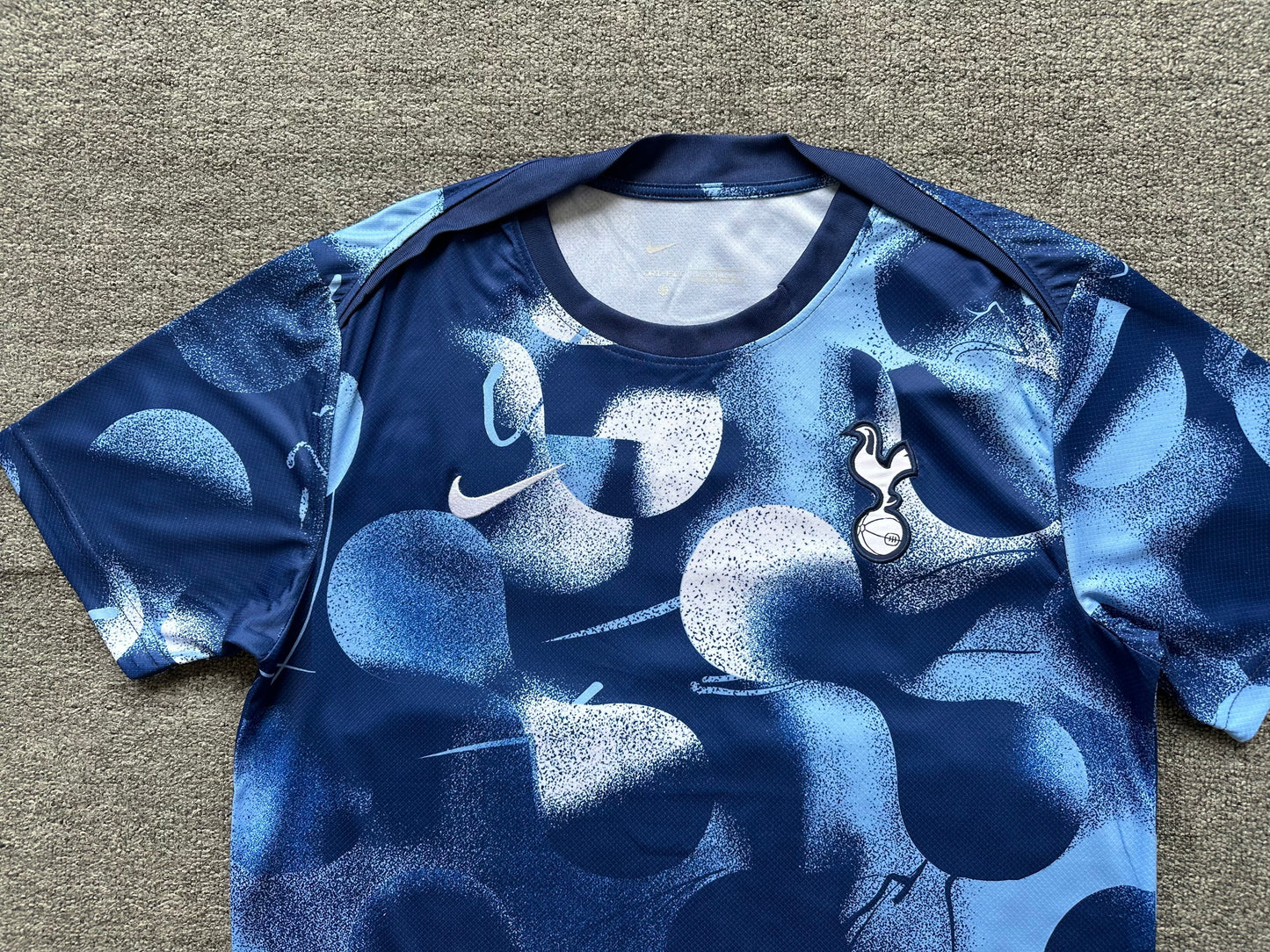 Maillot Tottenham avant-match 24-25