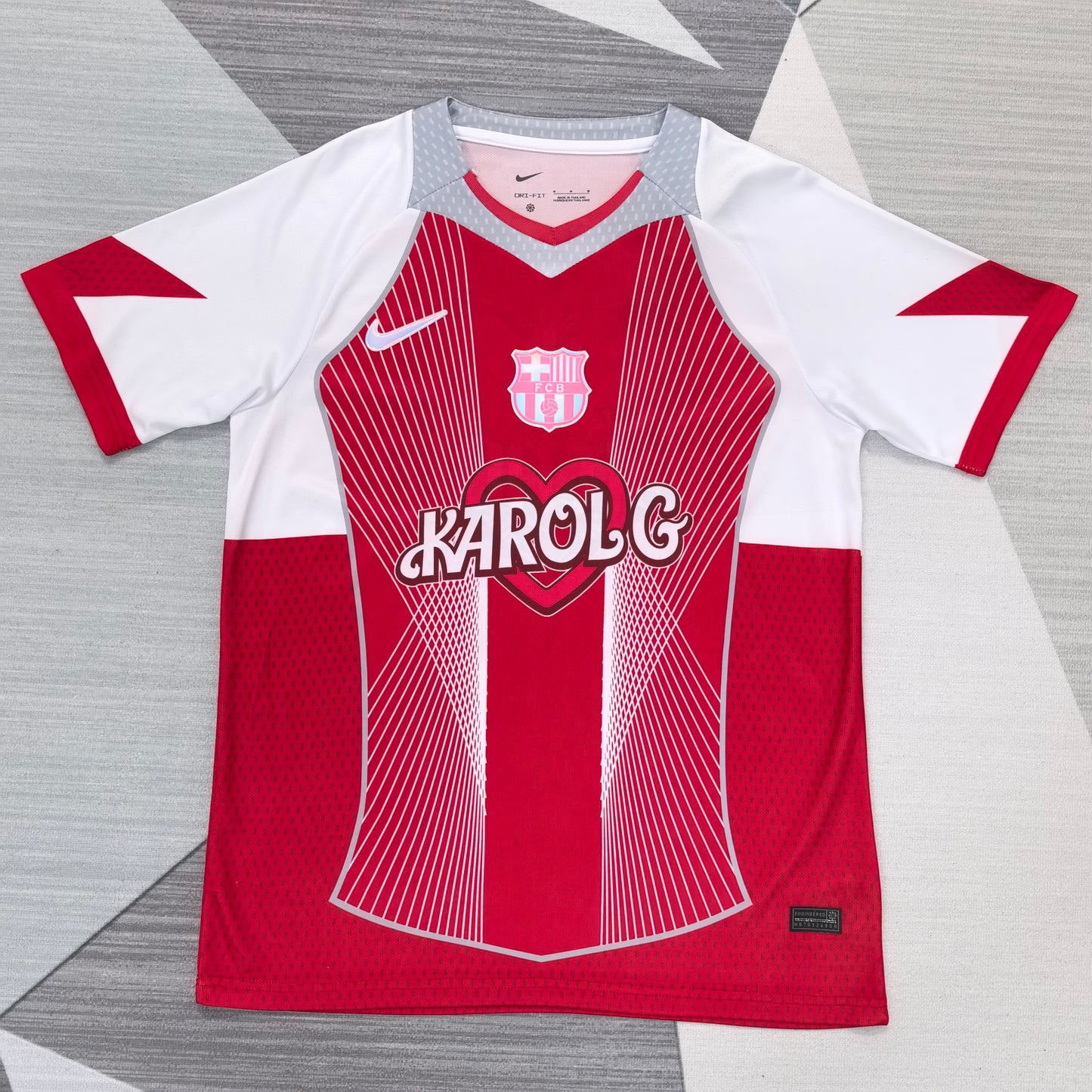 Maillot d'entraînement rouge de Barcelone